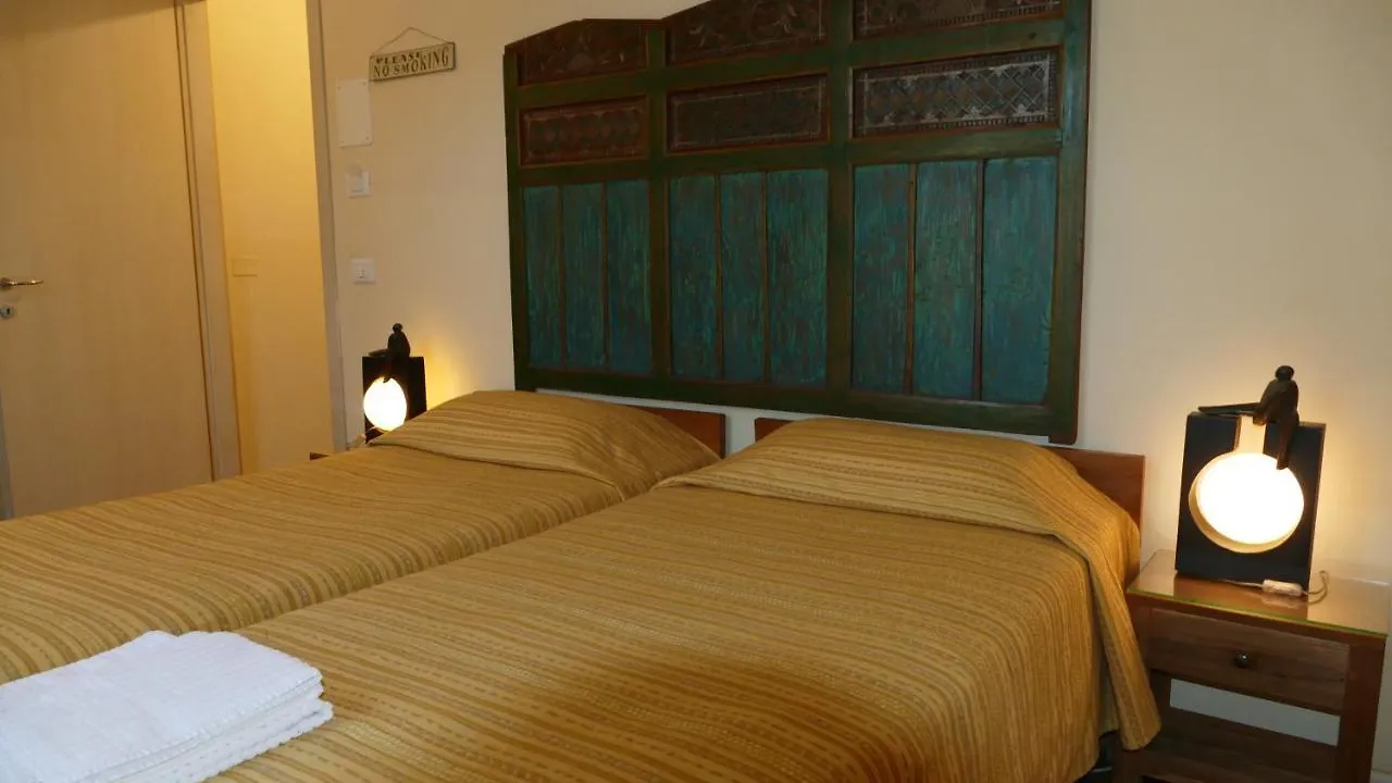 Casa Munay Bologna 2*,  Italien